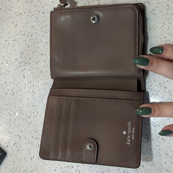 Kate Spade wallet - Picture 2 of 6